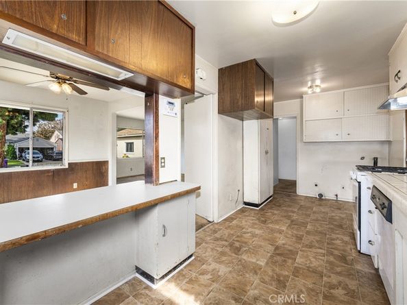 3360 Kallin Avenue, Long Beach CA 90808