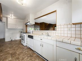 3360 Kallin Avenue, Long Beach CA 90808