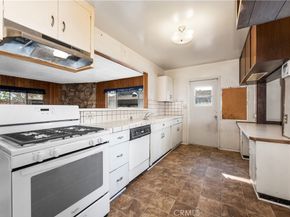 3360 Kallin Avenue, Long Beach CA 90808