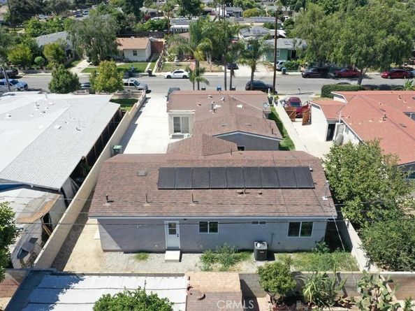 2302 W La Verne Avenue, Santa Ana CA 92704