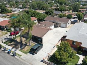 2302 W La Verne Avenue, Santa Ana CA 92704