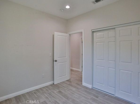 2302 W La Verne Avenue, Santa Ana CA 92704