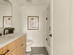 334 Gladys Avenue 305, Long Beach CA 90814