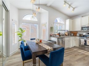 19431 Rue De Valore 37A, Lake Forest CA 92610