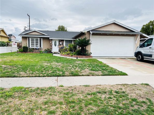 7260 Thunderbird Ln, Stanton CA 90680