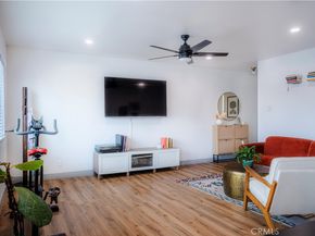 1187 E 3rd Street 209, Long Beach CA 90802