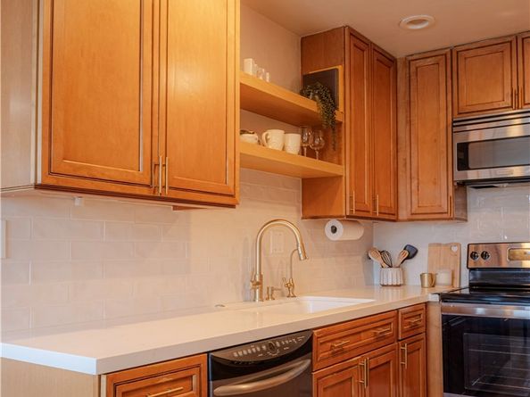 1187 E 3rd Street 209, Long Beach CA 90802