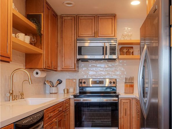 1187 E 3rd Street 209, Long Beach CA 90802