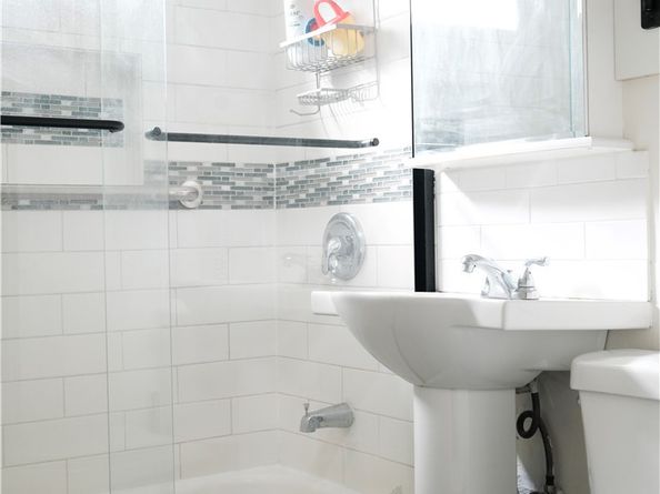 823 E. 10th St., Long Beach CA 90813