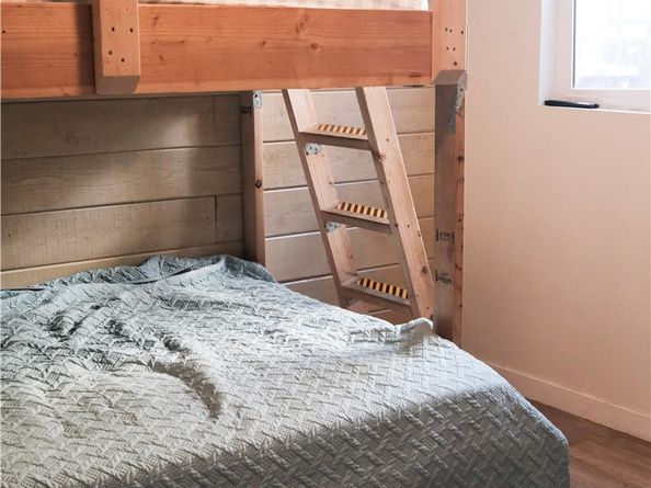 823 E. 10th St., Long Beach CA 90813