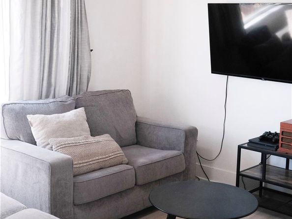 823 E. 10th St., Long Beach CA 90813