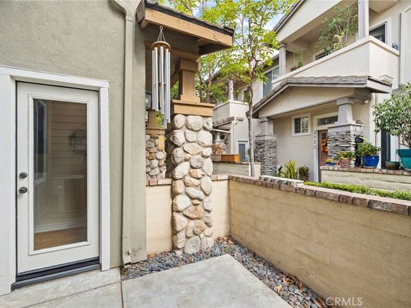 2912 Claremore Lane, Los Alamitos CA 90720