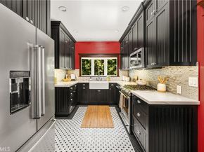 313 E Palmyra, Orange CA 92866