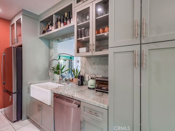 456 Cherry Avenue, Long Beach CA 90802