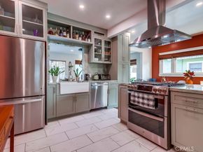 456 Cherry Avenue, Long Beach CA 90802