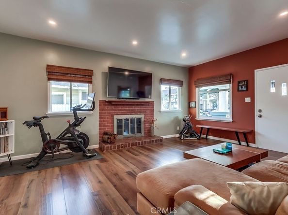 456 Cherry Avenue, Long Beach CA 90802