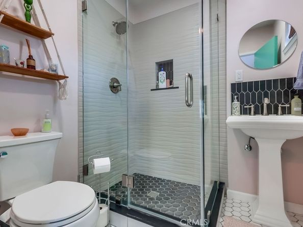 456 Cherry Avenue, Long Beach CA 90802