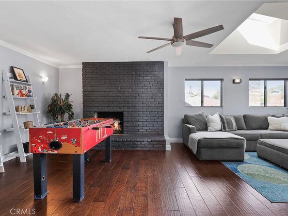 3640 Pine Avenue, Long Beach CA 90807