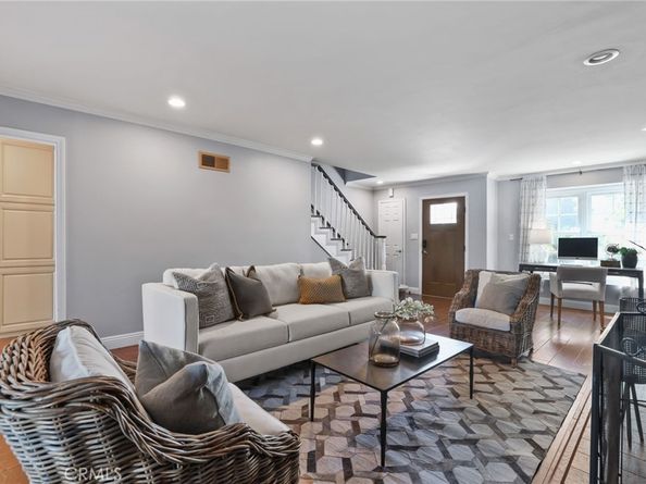 3640 Pine Avenue, Long Beach CA 90807