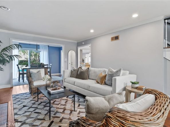 3640 Pine Avenue, Long Beach CA 90807