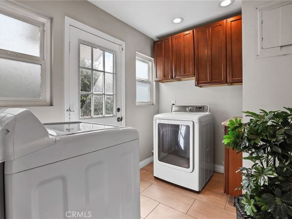 3640 Pine Avenue, Long Beach CA 90807