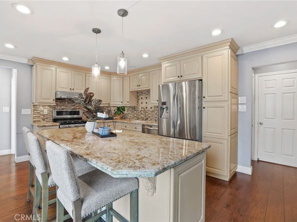 3640 Pine Avenue, Long Beach CA 90807