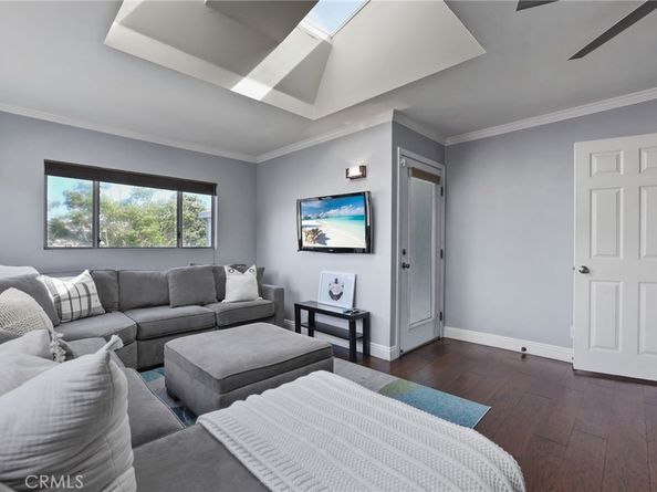 3640 Pine Avenue, Long Beach CA 90807