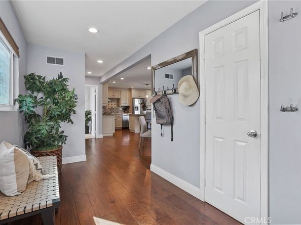3640 Pine Avenue, Long Beach CA 90807