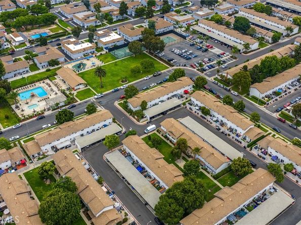 19901 Burnley Lane, Huntington Beach CA 92646