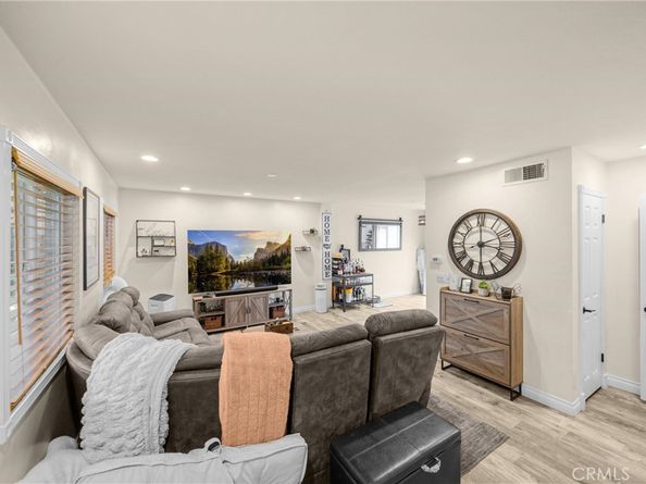 19901 Burnley Lane, Huntington Beach CA 92646