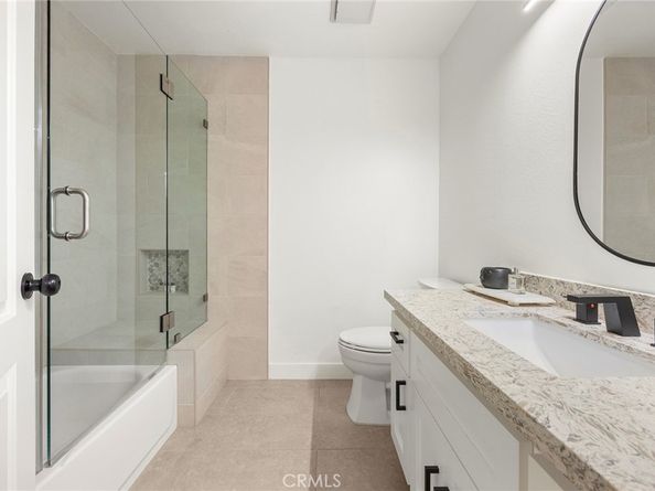 1041 S Falling Leaf Circle, Anaheim Hills CA 92807