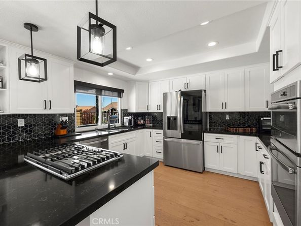 1041 S Falling Leaf Circle, Anaheim Hills CA 92807