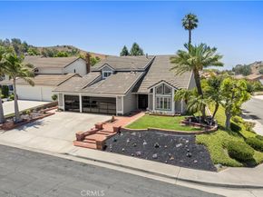 1041 S Falling Leaf Circle, Anaheim Hills CA 92807