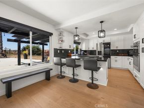1041 S Falling Leaf Circle, Anaheim Hills CA 92807