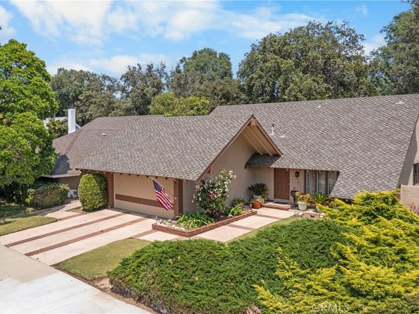 2301 N Lyon Street, Santa Ana CA 92705
