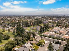 2301 N Lyon Street, Santa Ana CA 92705