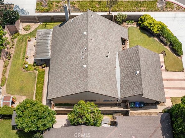 2301 N Lyon Street, Santa Ana CA 92705