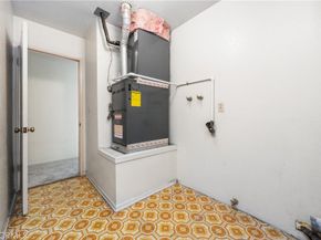 2301 N Lyon Street, Santa Ana CA 92705