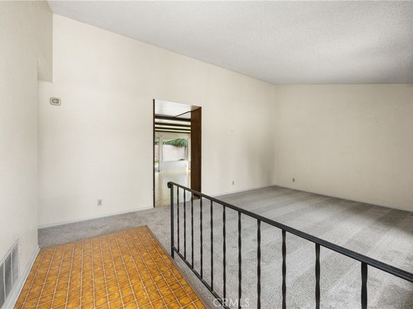 2301 N Lyon Street, Santa Ana CA 92705