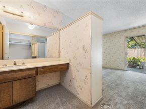 2301 N Lyon Street, Santa Ana CA 92705