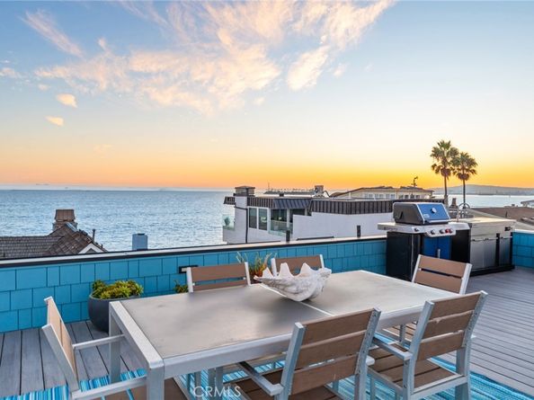 11 67th Place, Long Beach CA 90803