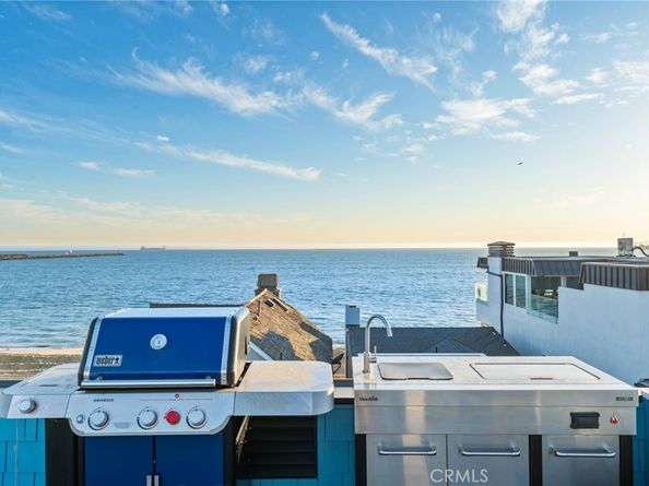 11 67th Place, Long Beach CA 90803