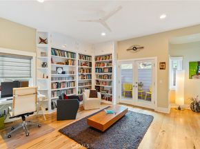 11 67th Place, Long Beach CA 90803