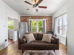 325 W 3rd Street 210, Long Beach CA 90802