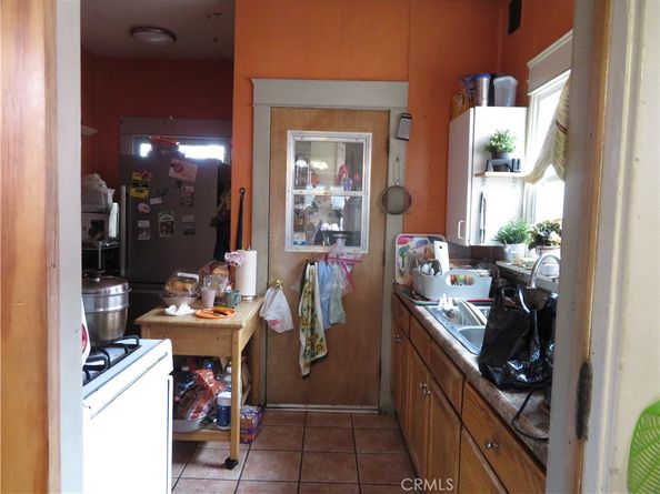 3830 S Figueroa Street, Los Angeles CA 90037