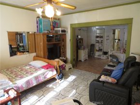 3830 S Figueroa Street, Los Angeles CA 90037