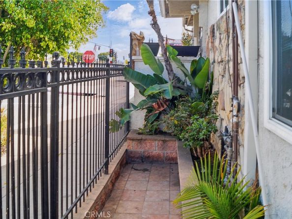 7515 S Vermont Avenue, Los Angeles CA 90044