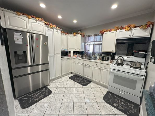 7515 S Vermont Avenue, Los Angeles CA 90044