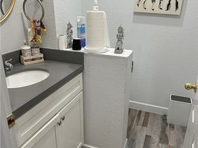 7515 S Vermont Avenue, Los Angeles CA 90044