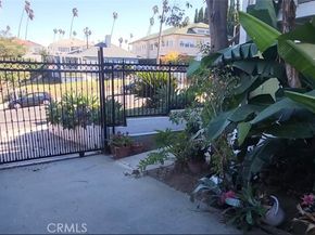 1121 5th Avenue, Los Angeles CA 90019